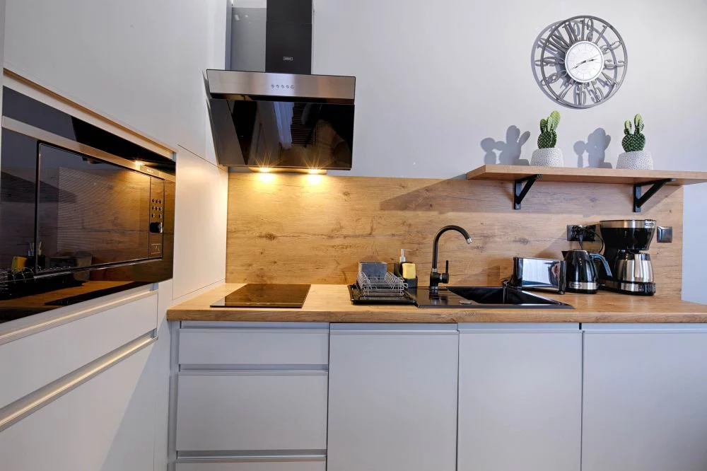 Rozeta / GórSKI Przystanek