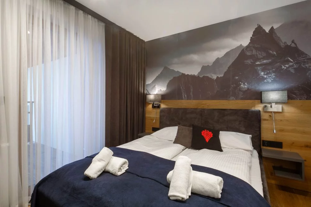 Satoła 1 / GórSKI Przystanek