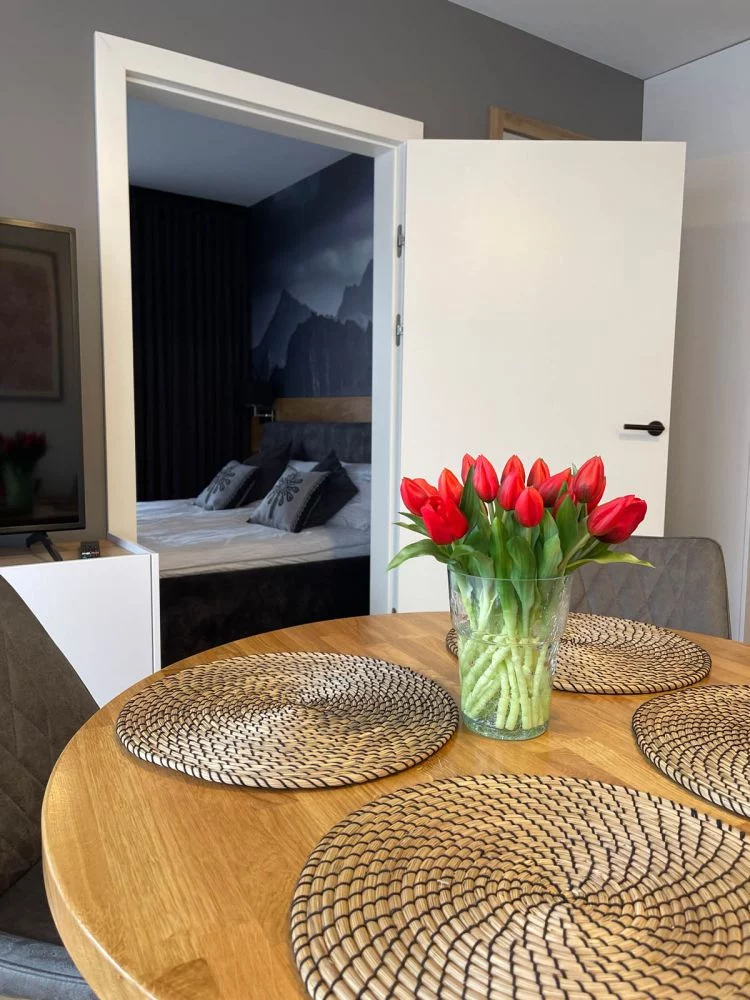 Satoła 1 / GórSKI Przystanek