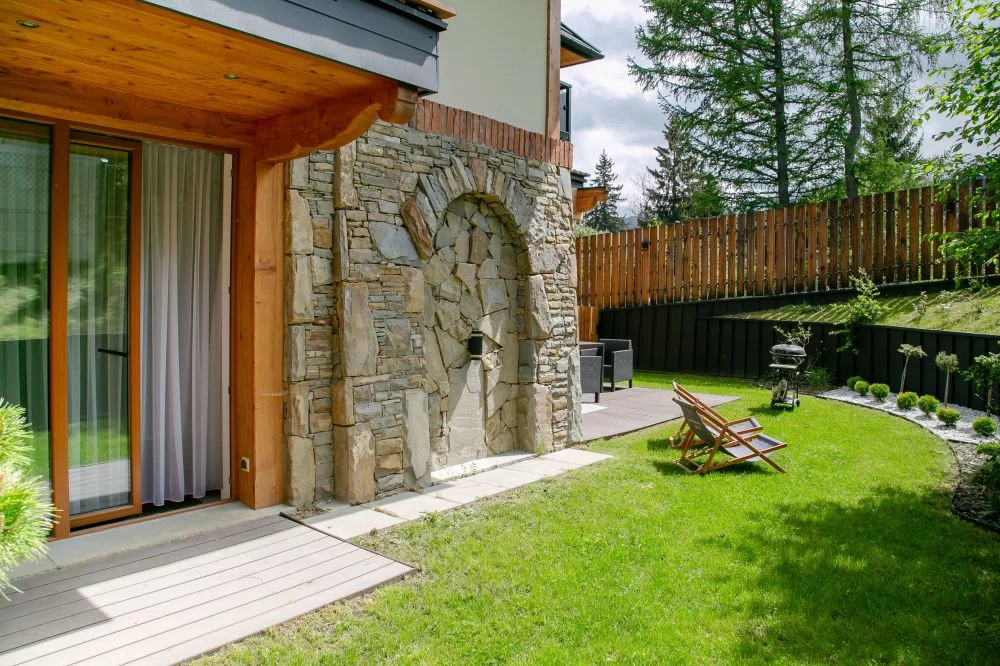 Satoła 2 / GórSKI Przystanek Ogród