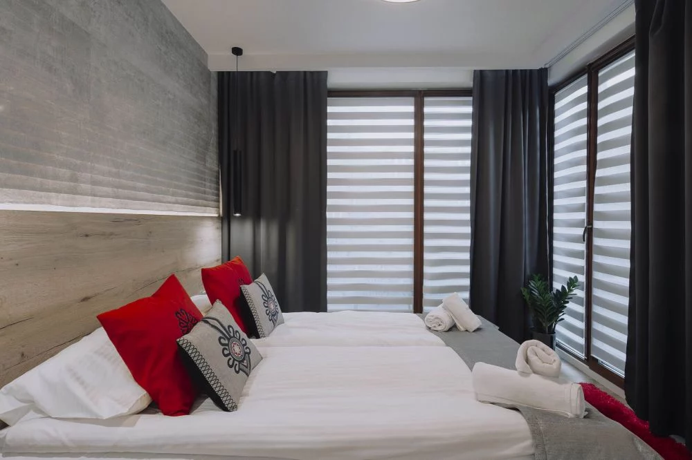 Satoła 2 / GórSKI Przystanek Ogród