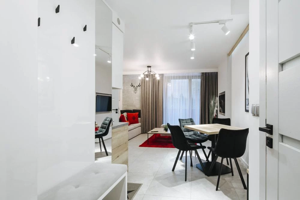 Satoła 2 / GórSKI Przystanek Ogród