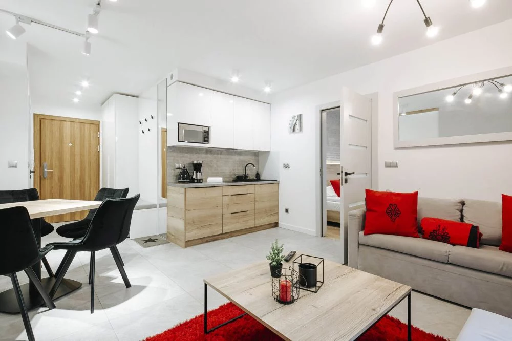 Satoła 2 / GórSKI Przystanek Ogród