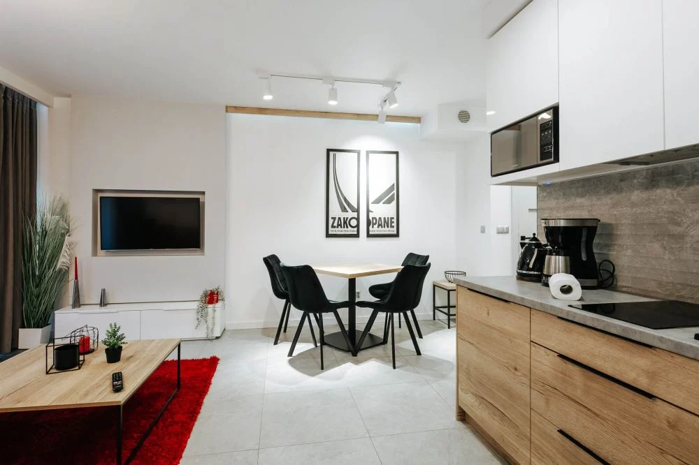 Satoła 2 / GórSKI Przystanek Ogród