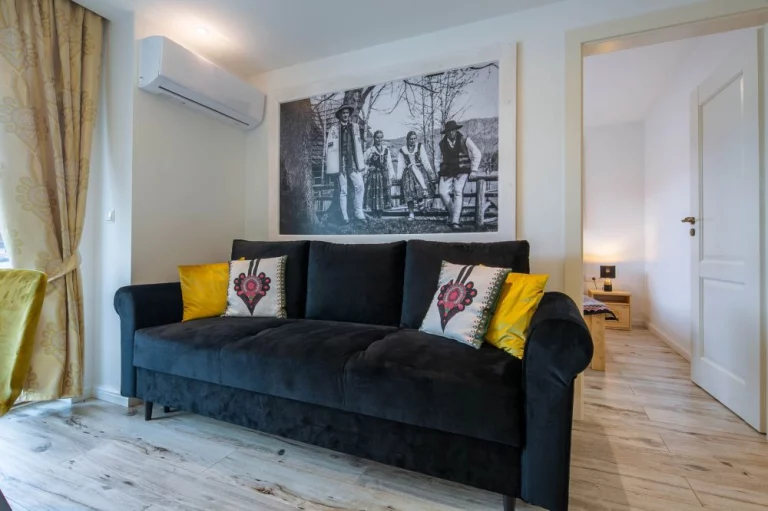 WENUS i MARS / Księżycowe Apartamenty SPA