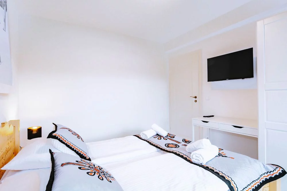 WENUS i MARS / Księżycowe Apartamenty SPA