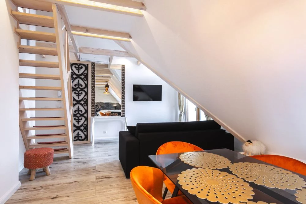 WENUS i MARS / Księżycowe Apartamenty SPA